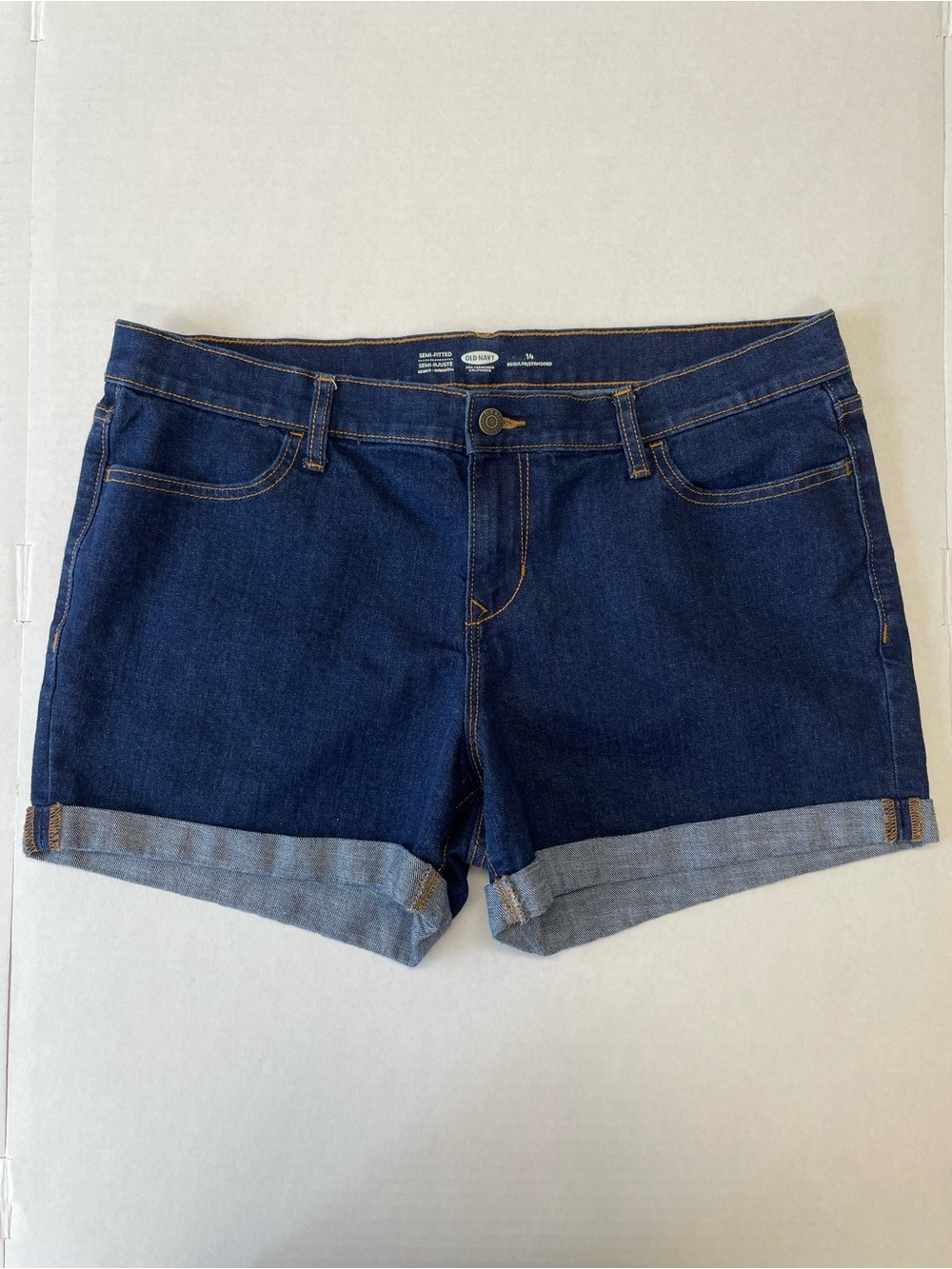 Old Navy Women’s 14 Semi Fitted Dark Denim Shorts Cotton Blend Pockets Vacation